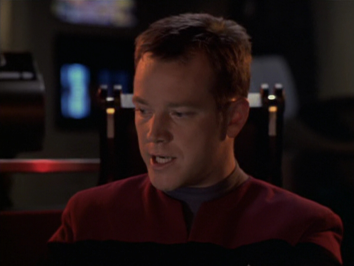extant_StarTrek_VOY_6x08-OneSmallStep_01438.jpg