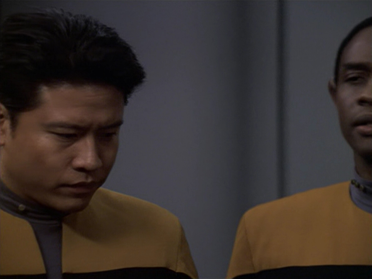 extant_StarTrek_VOY_6x08-OneSmallStep_02338.jpg