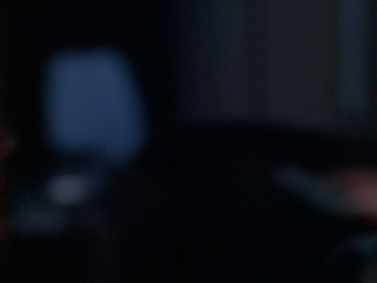 extant_StarTrek_VOY_6x08-OneSmallStep_03428.jpg