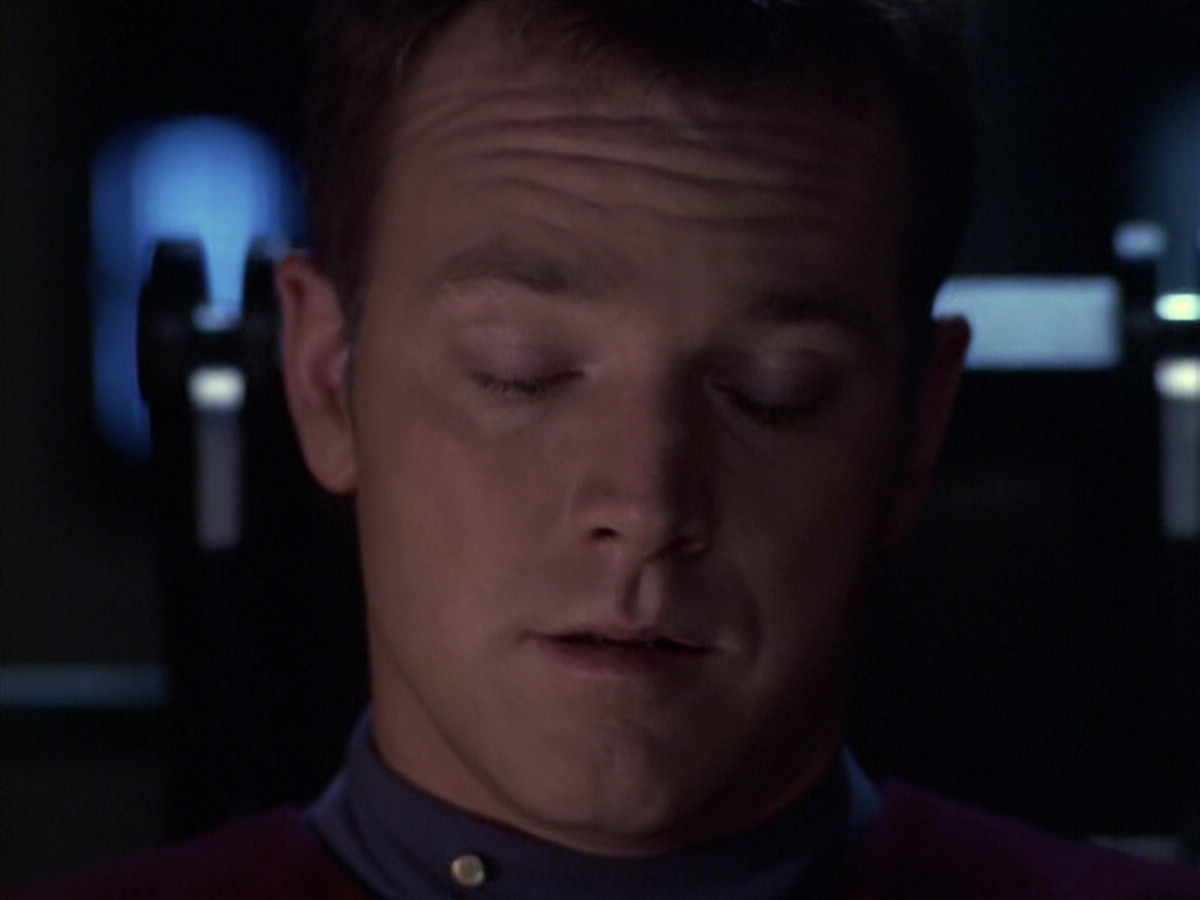 extant_StarTrek_VOY_6x08-OneSmallStep_03434.jpg