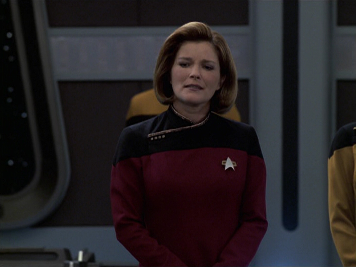 extant_StarTrek_VOY_6x08-OneSmallStep_03501.jpg