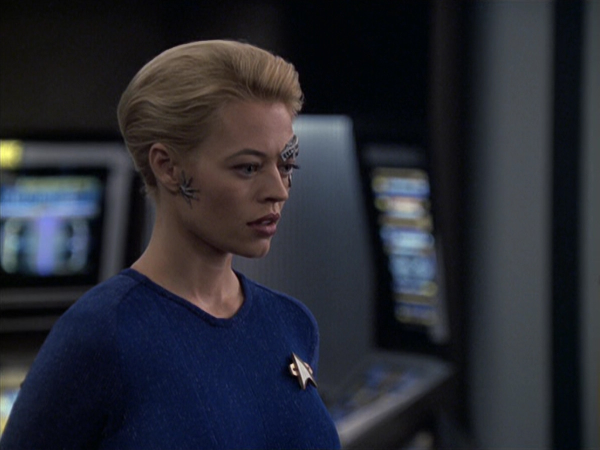 extant_StarTrek_VOY_6x08-OneSmallStep_03538.jpg