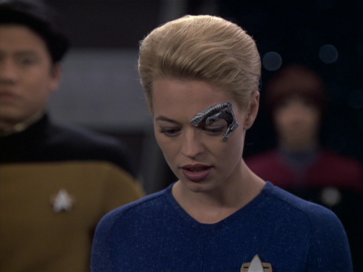extant_StarTrek_VOY_6x08-OneSmallStep_03594.jpg