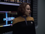 extant_StarTrek_VOY_6x08-OneSmallStep_00878.jpg