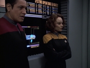 extant_StarTrek_VOY_6x08-OneSmallStep_00882.jpg