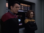 extant_StarTrek_VOY_6x08-OneSmallStep_00884.jpg