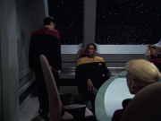 extant_StarTrek_VOY_6x08-OneSmallStep_00894.jpg