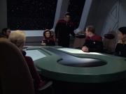 extant_StarTrek_VOY_6x08-OneSmallStep_00902.jpg