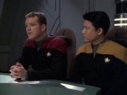 extant_StarTrek_VOY_6x08-OneSmallStep_00911.jpg