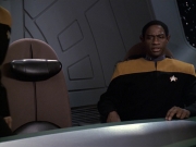 extant_StarTrek_VOY_6x08-OneSmallStep_00914.jpg