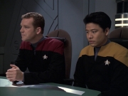 extant_StarTrek_VOY_6x08-OneSmallStep_00930.jpg