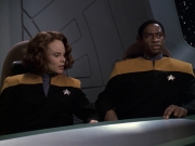 extant_StarTrek_VOY_6x08-OneSmallStep_00941.jpg