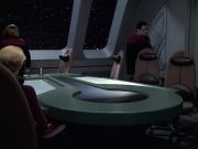 extant_StarTrek_VOY_6x08-OneSmallStep_00974.jpg