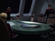 extant_StarTrek_VOY_6x08-OneSmallStep_00975.jpg