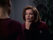 extant_StarTrek_VOY_6x08-OneSmallStep_01074.jpg