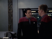 extant_StarTrek_VOY_6x08-OneSmallStep_01166.jpg