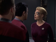 extant_StarTrek_VOY_6x08-OneSmallStep_01215.jpg