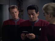 extant_StarTrek_VOY_6x08-OneSmallStep_01230.jpg
