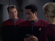 extant_StarTrek_VOY_6x08-OneSmallStep_01244.jpg