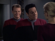 extant_StarTrek_VOY_6x08-OneSmallStep_01252.jpg