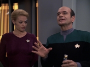 extant_StarTrek_VOY_6x08-OneSmallStep_01280.jpg