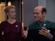 extant_StarTrek_VOY_6x08-OneSmallStep_01288.jpg