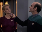 extant_StarTrek_VOY_6x08-OneSmallStep_01300.jpg