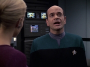 extant_StarTrek_VOY_6x08-OneSmallStep_01333.jpg