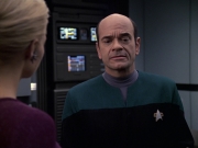 extant_StarTrek_VOY_6x08-OneSmallStep_01340.jpg