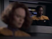 extant_StarTrek_VOY_6x08-OneSmallStep_01404.jpg