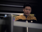 extant_StarTrek_VOY_6x08-OneSmallStep_01415.jpg