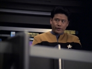 extant_StarTrek_VOY_6x08-OneSmallStep_01416.jpg