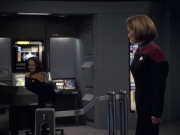 extant_StarTrek_VOY_6x08-OneSmallStep_01490.jpg