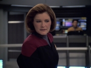 extant_StarTrek_VOY_6x08-OneSmallStep_01531.jpg