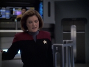 extant_StarTrek_VOY_6x08-OneSmallStep_01561.jpg