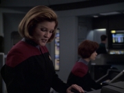 extant_StarTrek_VOY_6x08-OneSmallStep_01568.jpg