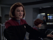 extant_StarTrek_VOY_6x08-OneSmallStep_01571.jpg
