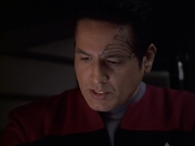 extant_StarTrek_VOY_6x08-OneSmallStep_01589.jpg