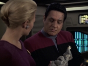 extant_StarTrek_VOY_6x08-OneSmallStep_01653.jpg