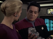 extant_StarTrek_VOY_6x08-OneSmallStep_01657.jpg