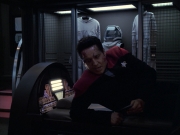extant_StarTrek_VOY_6x08-OneSmallStep_02292.jpg