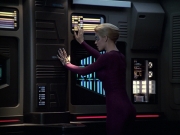extant_StarTrek_VOY_6x08-OneSmallStep_02299.jpg