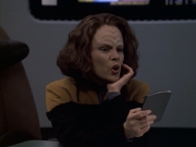 extant_StarTrek_VOY_6x08-OneSmallStep_02361.jpg