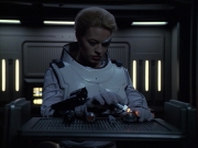 extant_StarTrek_VOY_6x08-OneSmallStep_02448.jpg