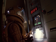 extant_StarTrek_VOY_6x08-OneSmallStep_02608.jpg