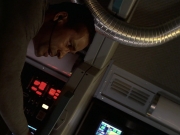 extant_StarTrek_VOY_6x08-OneSmallStep_02760.jpg