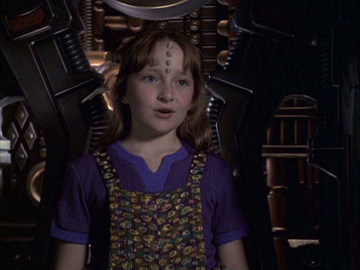 extant_StarTrek_VOY_6x09-TheVoyagerConspiracy_00018.jpg