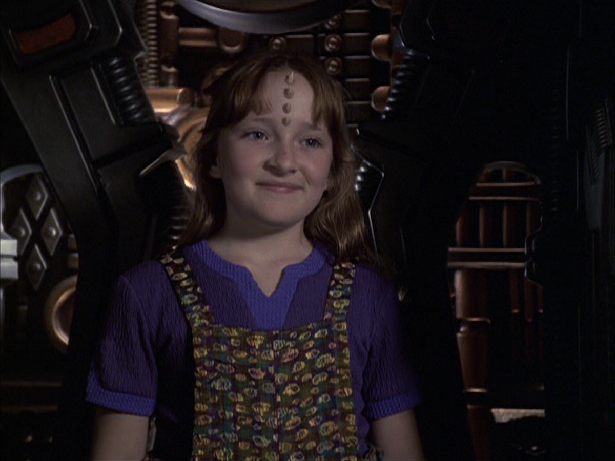 extant_StarTrek_VOY_6x09-TheVoyagerConspiracy_00020.jpg