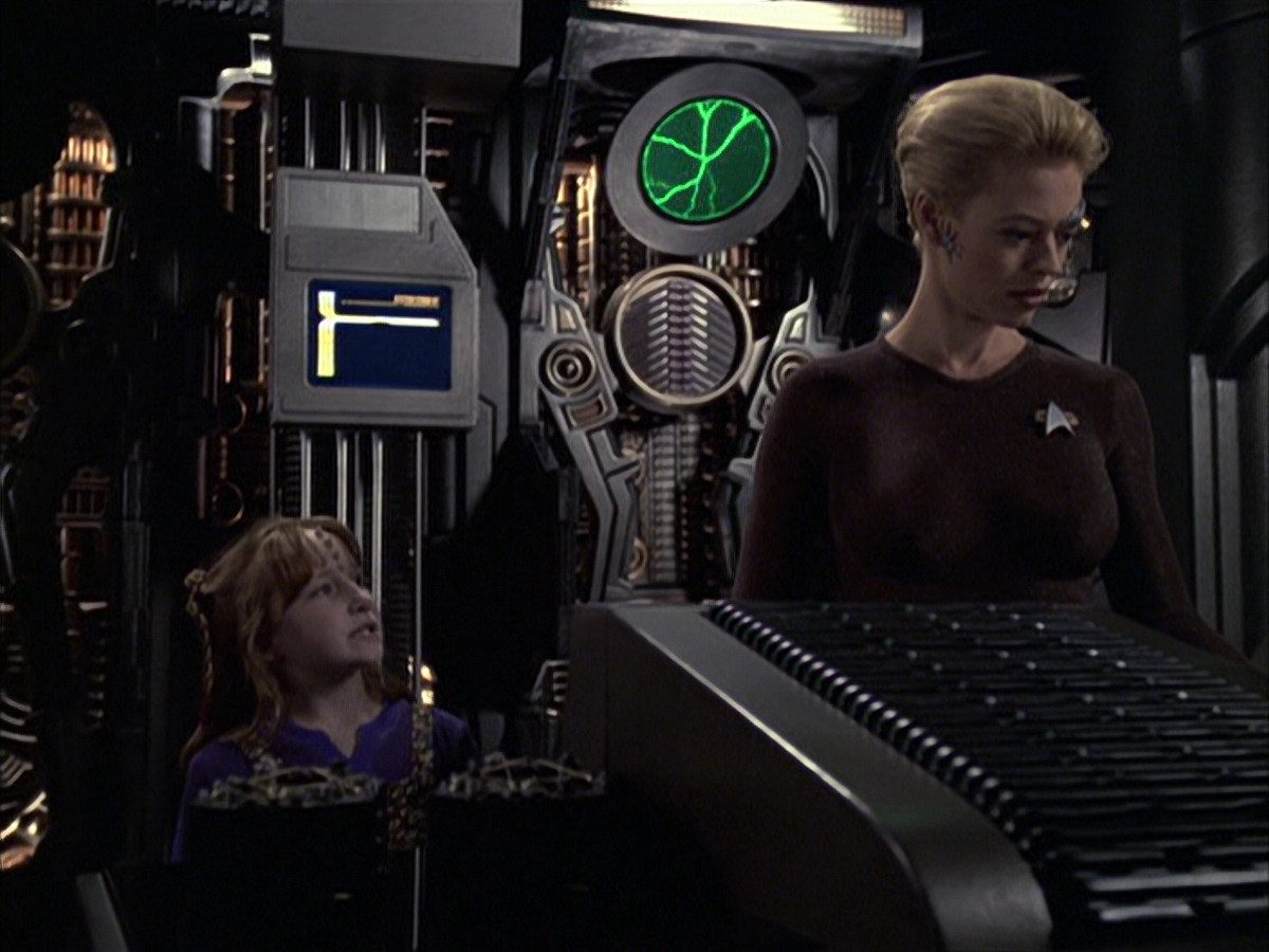 extant_StarTrek_VOY_6x09-TheVoyagerConspiracy_00039.jpg