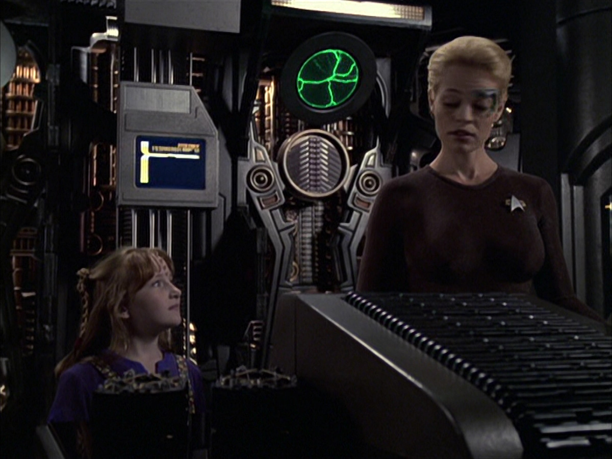 extant_StarTrek_VOY_6x09-TheVoyagerConspiracy_00040.jpg